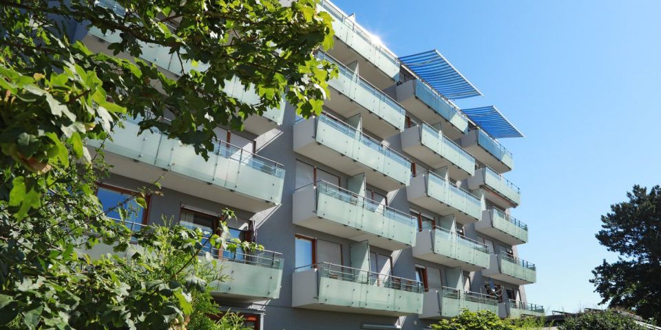 Blick auf den Kemnater Hof Hotel & Apartments bei Stuttgart